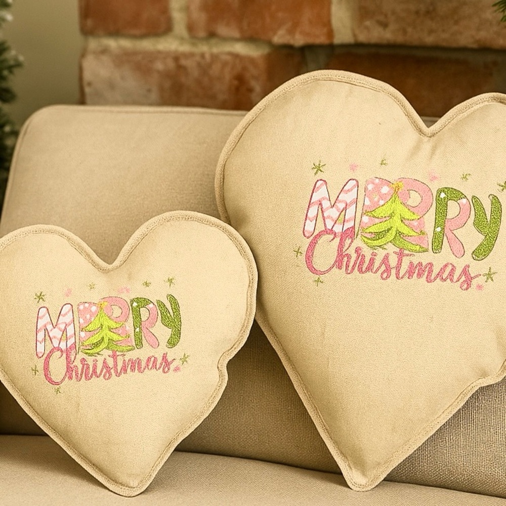 Set of 2 Farmhouse Rustic Style Merry Christmas Heart Pillows – Holiday Gifts